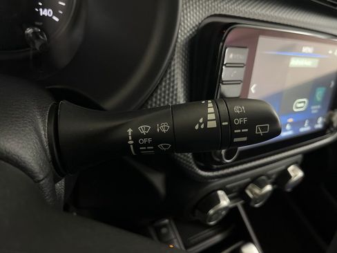 Used 2024 Nissan Kicks SV image 62