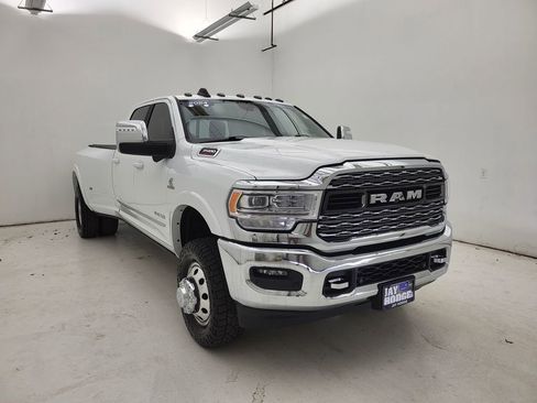 Used 2024 RAM 3500 Limited image 22