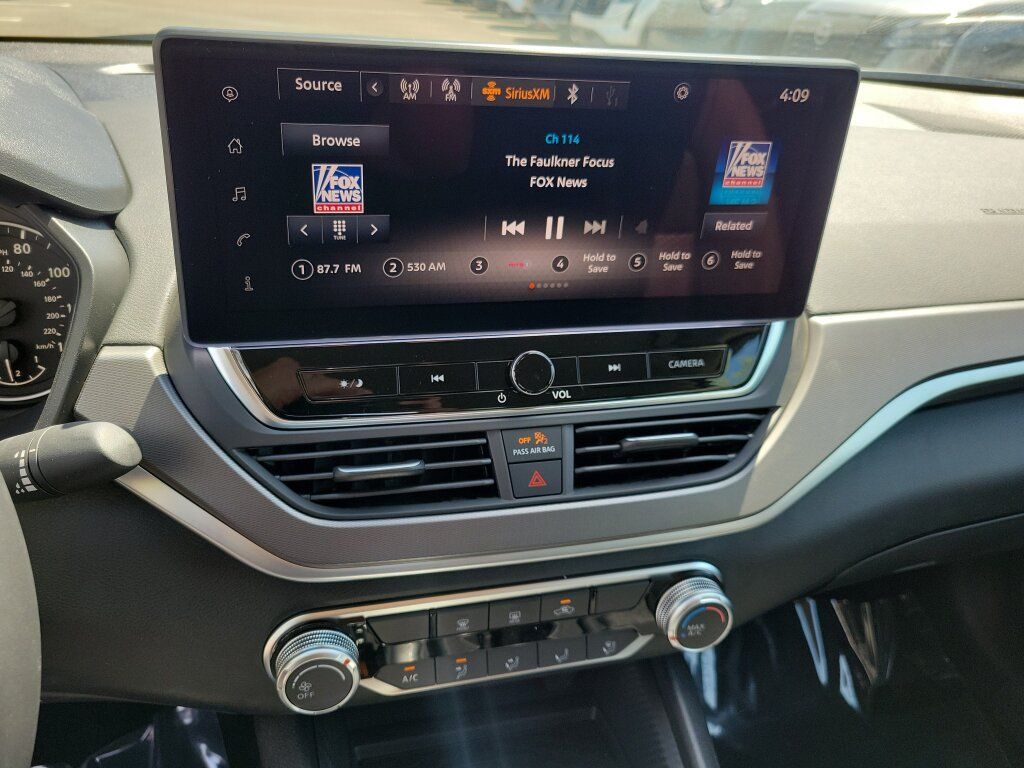 New 2026 Nissan Altima 2.5 SR FWD image 29