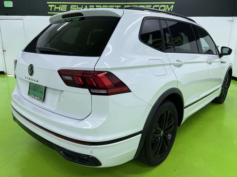 Used 2022 Volkswagen Tiguan SE R-Line FWD image 10