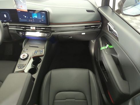 New 2026 Kia Sportage SX Prestige image 16