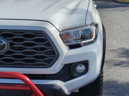 Certified 2020 Toyota Tacoma TRD Off-Road image 10