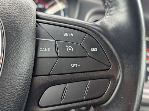 Used 2023 Dodge Charger SXT RWD image 13