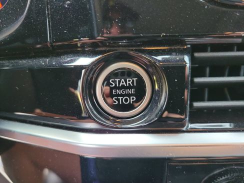 Certified 2022 Nissan Pathfinder Platinum w/ Cargo Package image 30