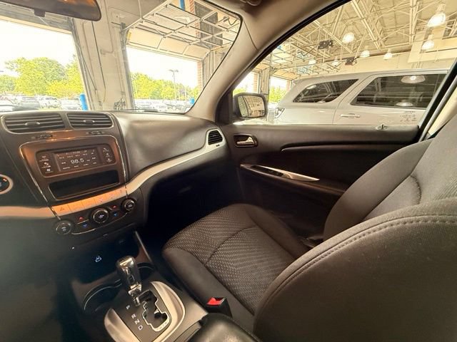 Used 2017 Dodge Journey SE FWD image 18