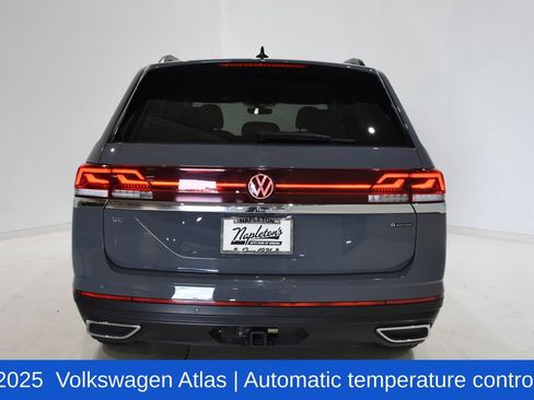 Used 2025 Volkswagen Atlas SE AWD/4WD image 5