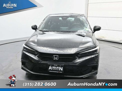 Used 2023 Honda Civic Sport image 3