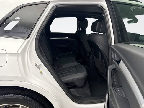 Used 2025 Audi Q5 2.0T Premium image 18