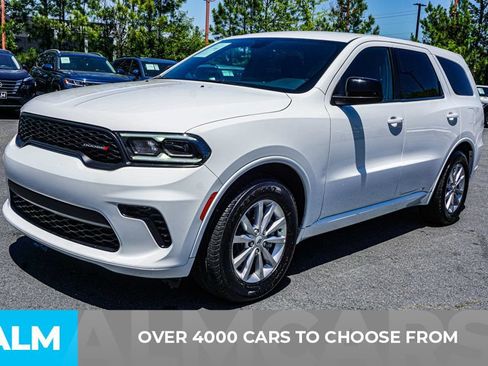 Used 2025 Dodge Durango GT RWD image 2
