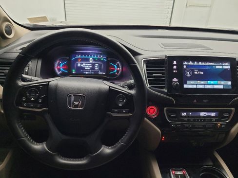 Used 2020 Honda Pilot Touring image 22