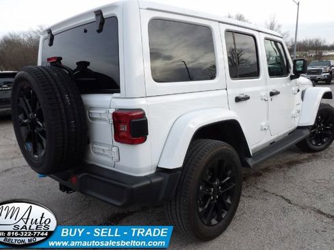 Used 2023 Jeep Wrangler Sahara w/ Cold Weather Group AWD/4WD image 7