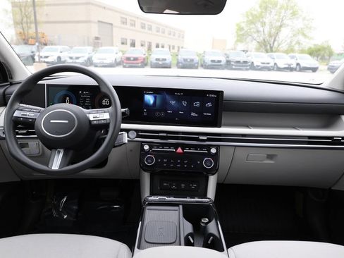 Used 2025 Hyundai Tucson Blue image 14