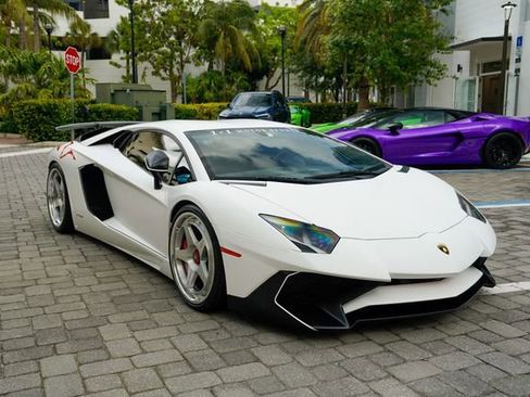 Used 2016 Lamborghini Aventador LP 750-4 Superveloce AWD/4WD image 38