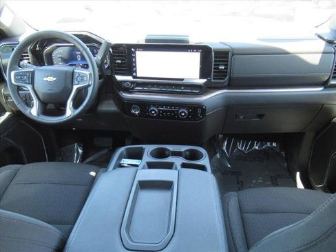 Used 2024 Chevrolet Silverado 1500 LT AWD/4WD image 12