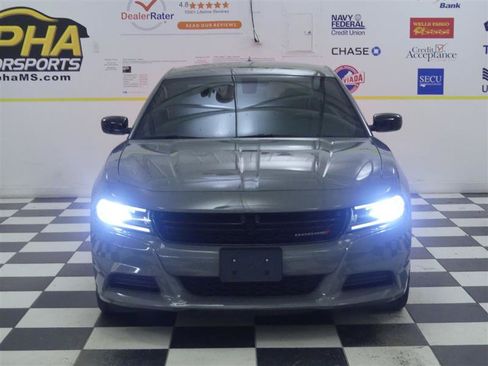 Used 2023 Dodge Charger SXT RWD image 2