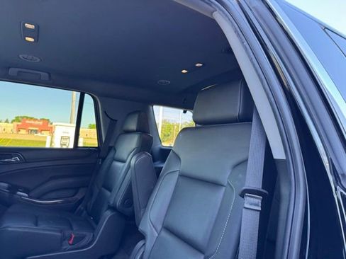 Used 2018 Chevrolet Tahoe LT w/ LT Signature Package AWD/4WD image 11