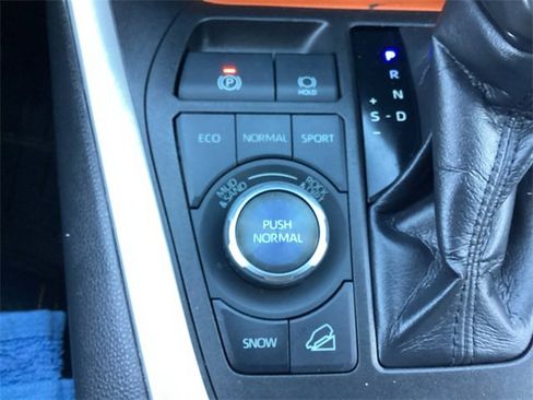 Used 2021 Toyota RAV4 Adventure image 24