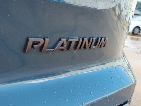 New 2026 Nissan Pathfinder Platinum FWD image 4