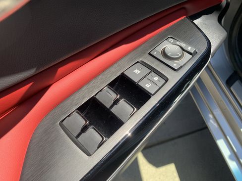 Used 2023 Lexus ES 350 F Sport w/ Accessory Package (Z2) image 15