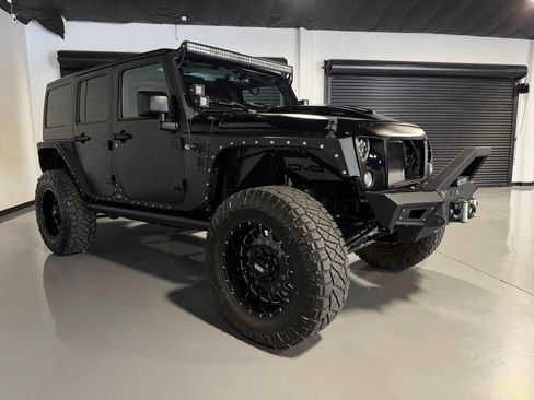 Used 2017 Jeep Wrangler Unlimited Sport w/ Quick Order Package 24S AWD/4WD image 3