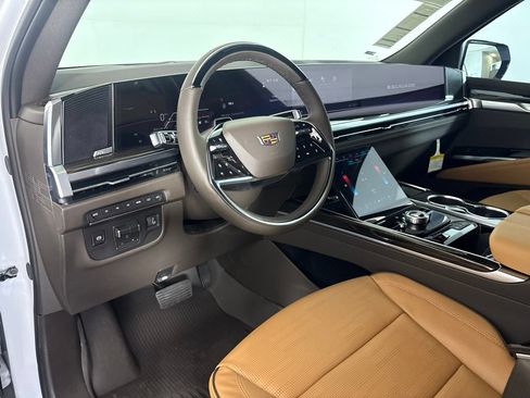 Used 2026 Cadillac Escalade Luxury w/ Touring Package AWD/4WD image 23