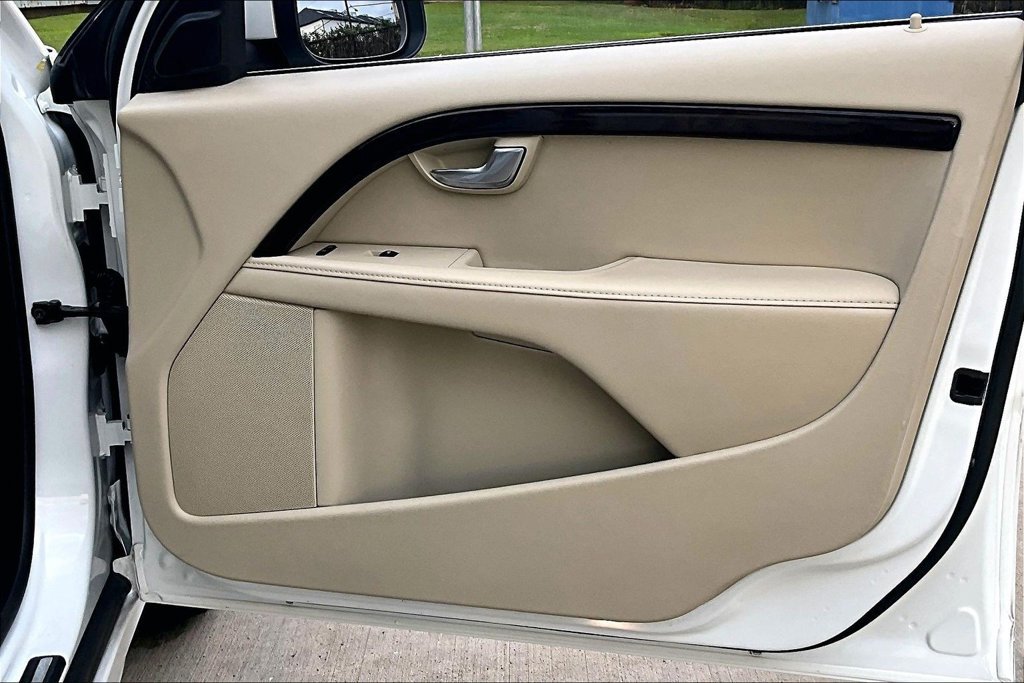 Used 2015 Volvo S80 T5 FWD image 25