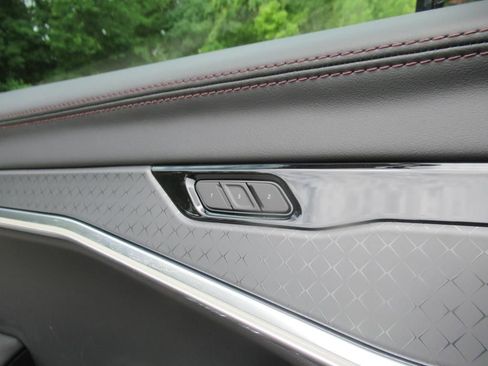 Used 2025 Jeep Wagoneer S Limited image 30