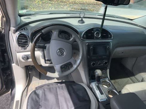 Used 2016 Buick Enclave Leather image 7