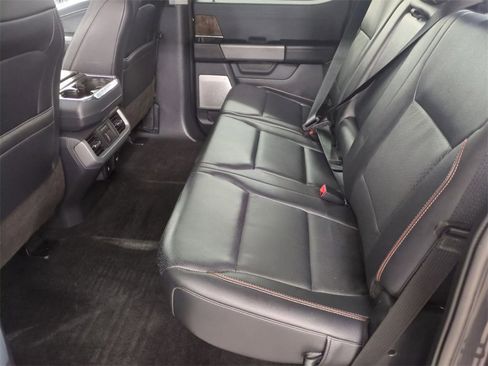 Used 2022 Ford F150 Lariat w/ Equipment Group 502A High image 21