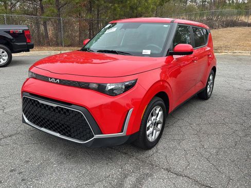 Used 2024 Kia Soul LX w/ Option Group 015 image 9