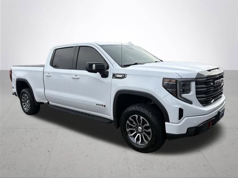 Used 2022 GMC Sierra 1500 AT4 w/ AT4 Premium Package image 4