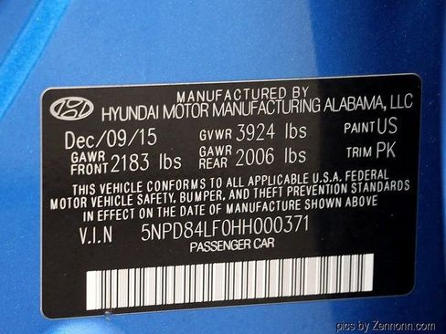 Used 2017 Hyundai Elantra Limited w/ Limited Ultimate Package 05 image 28