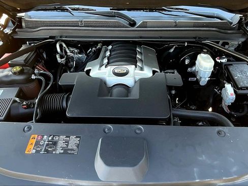 Used 2019 Cadillac Escalade Premium Luxury image 31