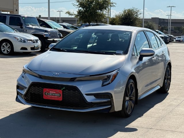 Used 2026 Toyota Corolla SE FWD image 9
