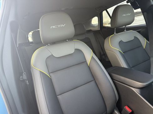 New 2025 Chevrolet Trax ACTIV w/ Sunroof Package image 43