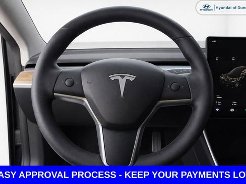 Used 2020 Tesla Model 3 Standard Range RWD image 9