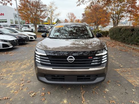 New 2026 Nissan Kicks SR w/ SR Premium Package image 2