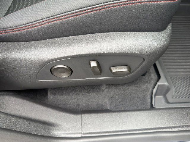 Certified 2026 Chevrolet Traverse RS w/ LPO, Floor Liner Package FWD image 22