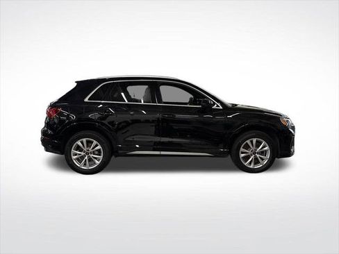 Certified 2025 Audi Q3 2.0T Premium Plus w/ Premium Plus Package AWD/4WD image 6