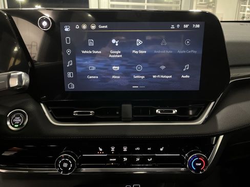 New 2025 Chevrolet Equinox LT w/ Safety and Technology Package image 14