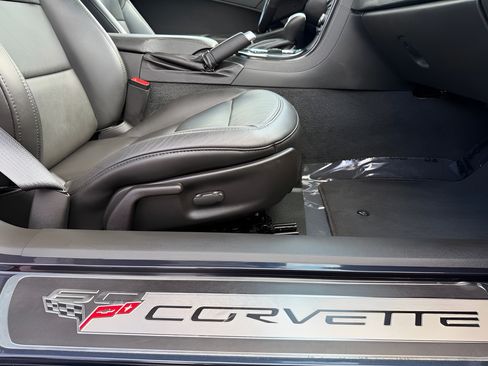 Used 2013 Chevrolet Corvette Grand Sport RWD image 23
