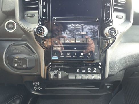 Used 2025 RAM 2500 Tradesman AWD/4WD image 19