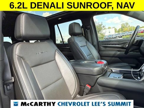 Used 2023 GMC Yukon Denali AWD/4WD image 30