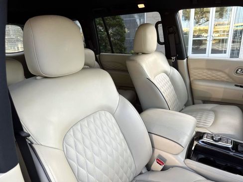 Used 2024 INFINITI QX80 Sensory image 15