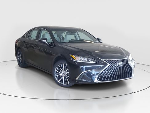 New 2025 Lexus ES 350 w/ Premium Package image 2