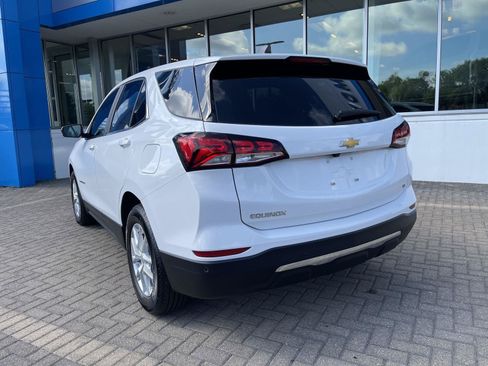 Used 2024 Chevrolet Equinox LT w/ LPO, Floor Liner Package FWD image 3