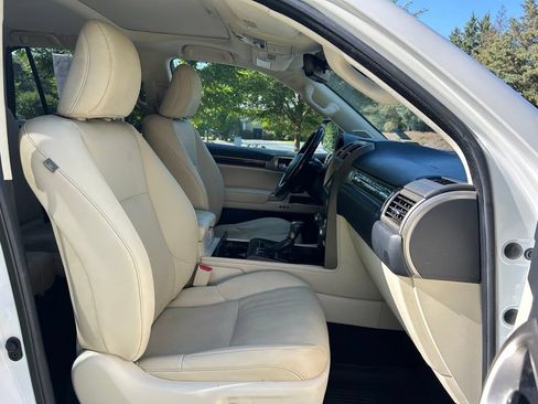Used 2020 Lexus GX 460 Premium AWD/4WD image 61