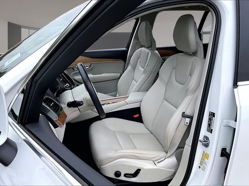 Used 2022 Volvo XC90 T8 Inscription Expression w/ Advanced Package AWD/4WD image 26