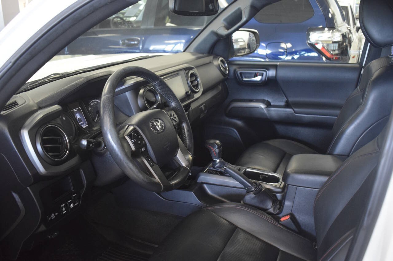 Used 2017 Toyota Tacoma TRD Pro AWD/4WD image 69