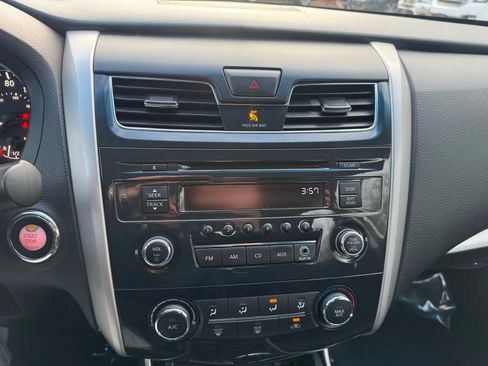 Used 2015 Nissan Altima 2.5 S w/ Power Driver Seat Package image 16